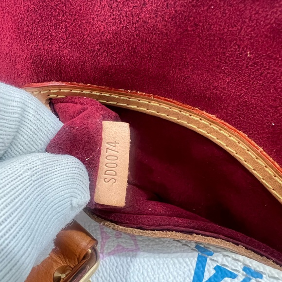 LOUIS VUITTON Authentic Monogram Multicolor White Base Alma Made in USA M92647 - Picture 15 of 17
